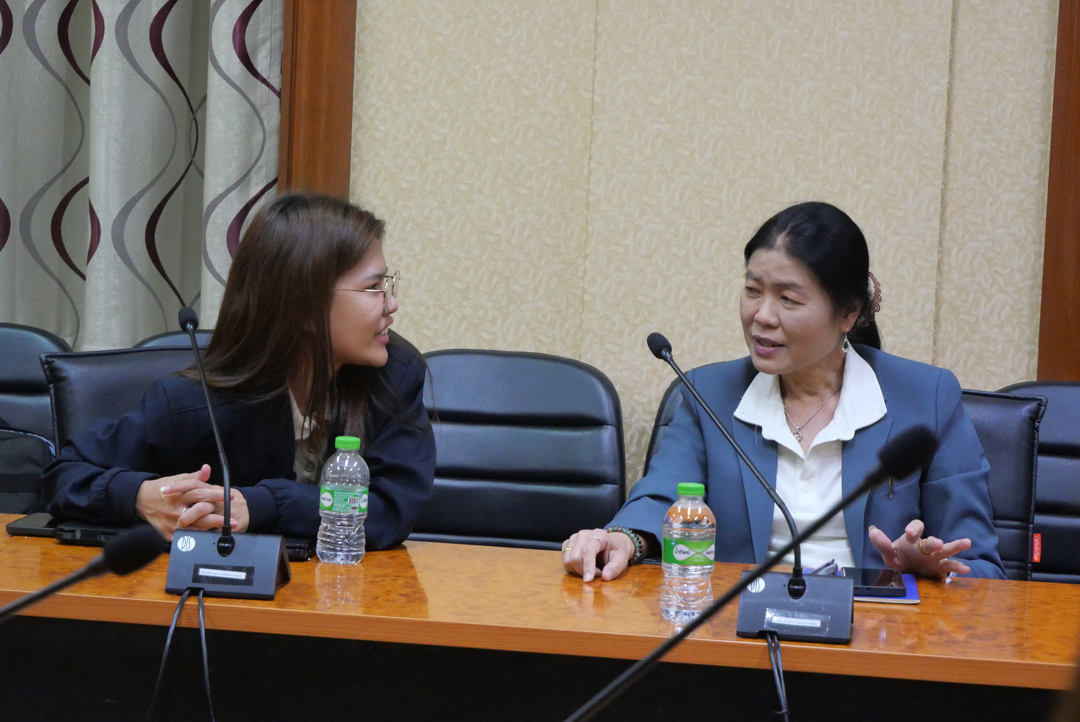 title - รองเลขาธิการ ส.ป.ก. ประชุมติดตามความก้าวหน้าการส่งเอกสารเบิกจ่ายผ่านระบบสารบรรณอิเล็กทรอนิกส์ (e-Office) ของสำนักบริหารกลาง 